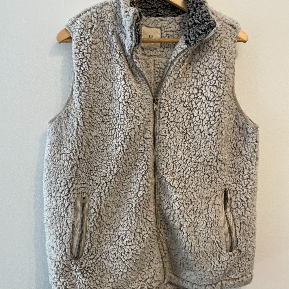Thread And Supply Sherpa Vest Size M